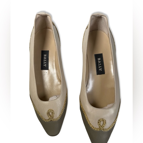 Bally Vtg Womens Pumps Size 5.5 Beige Two Tone Low Heel Classic Leather Metallic - Picture 2 of 7